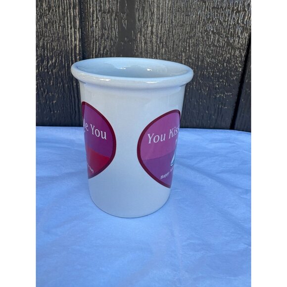 Hersheys Ceramic Valentines Mug "You Kissable You" Heart Design & Classic Handle - Picture 4 of 7